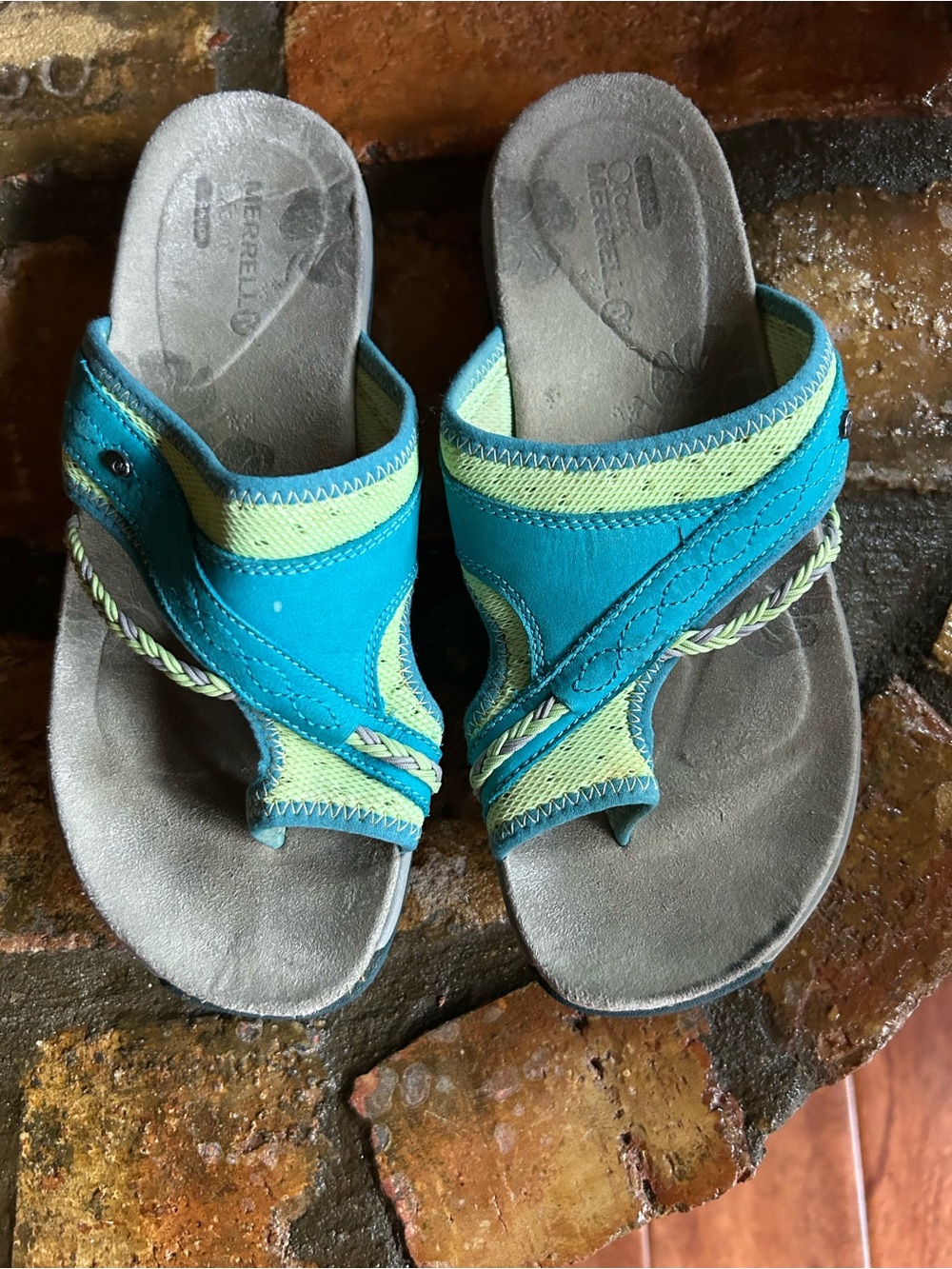 Merrell Sandals. - Picture 3 of 5